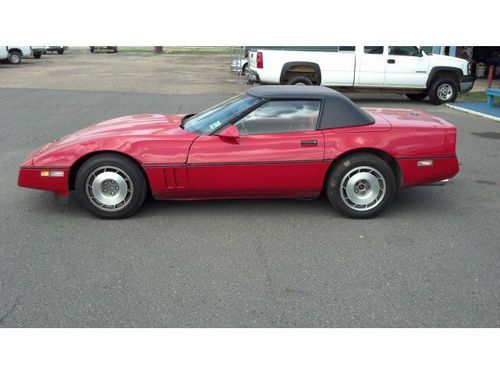 #1987 chevrolet corvette red 8-cylinder
