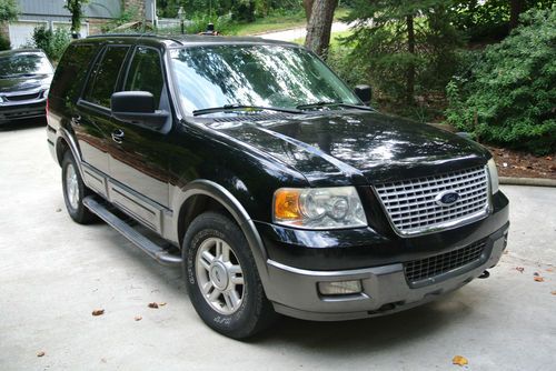 Black 2004 ford expedition 5.4l v8, 4wd, with back up sensor &amp; rear dvd player