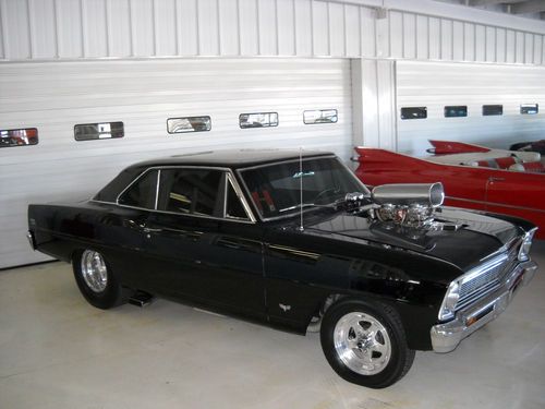 Stunning high quality 1966 nova 'true" ss pro street with blown 355ci must see