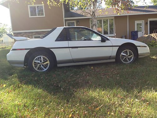 1985 pontiac fiero gt coupe 2-door 2.8l