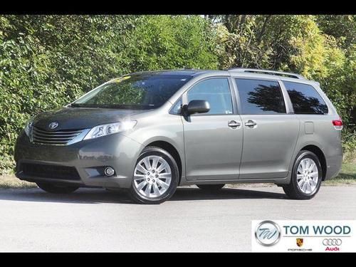 2012 toyota sienna limited 7 passenger