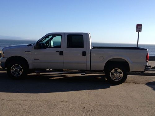 2005 ford f-250 super duty lariat crew cab pickup 4-door 6.0l