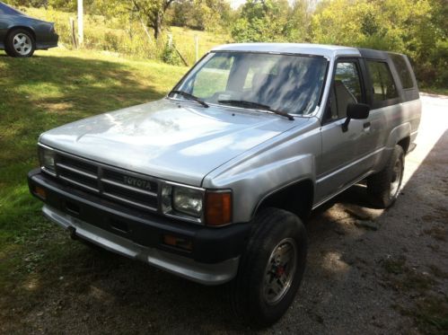 1987 toyota 4runner dlx sport utility 2-door 2.4l survivor rust free!