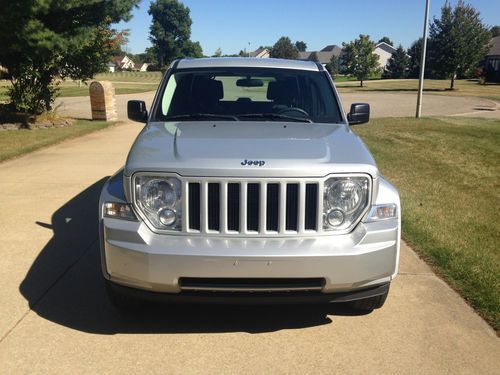 Used 2009 sport jeep liberty