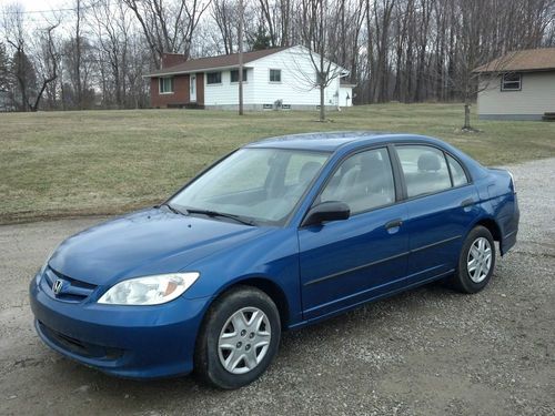 2005 honda civic 4-door sedan (1.7 liter 4 cylinder - automatic) no reserve!! nr