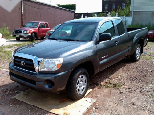 2011 toyota tacoma base extended cab pickup 4-door 2.7l