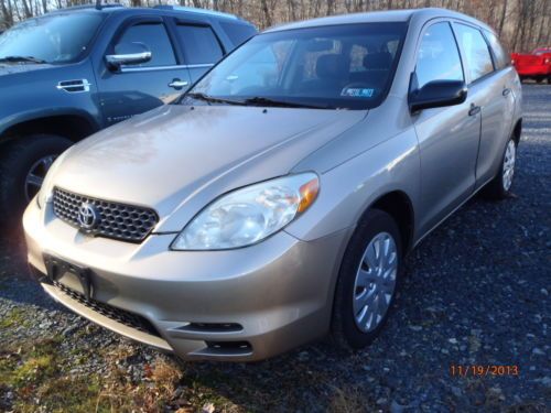 &#039;03 toyota matrix, dealer trade, excellent gas mileage, good tires, clean