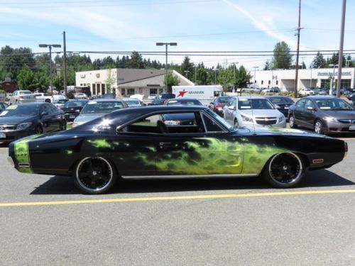 1970 DODGE CHARGER 500 WITH AMAZING BODY& STUNNING BLACK PAINT ! OFF-THE-CHART !, image 8