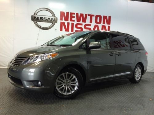 2013 sienna xle, leather, power doors, backup camera, we finance call today