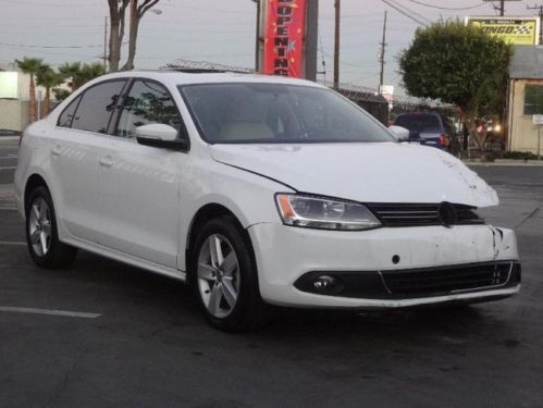 2011 volkswagen jetta tdi damaged rebuilder economical diesel powered wont last!