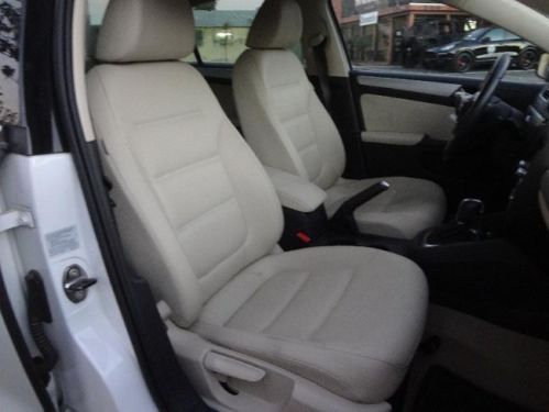 2011 Volkswagen Jetta TDI Damaged Rebuilder Economical Diesel Powered Wont Last!, US $7,950.00, image 5