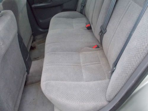 2001 Toyota Camry, NO RESERVE, image 4
