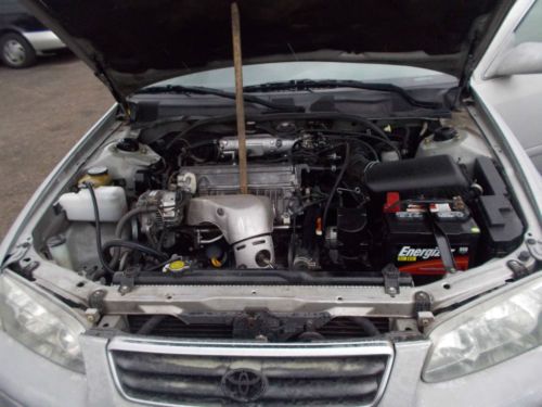 2001 Toyota Camry, NO RESERVE, image 10
