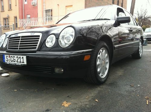 1996 mercedes-benz e300 diesel no accidents  no paint!! runs 100%  no reserve!!!