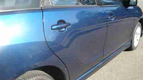 2004 Toyota Corolla Matrix 4-Door XR 2WD CUV, image 11