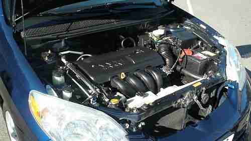 2004 Toyota Corolla Matrix 4-Door XR 2WD CUV, image 16