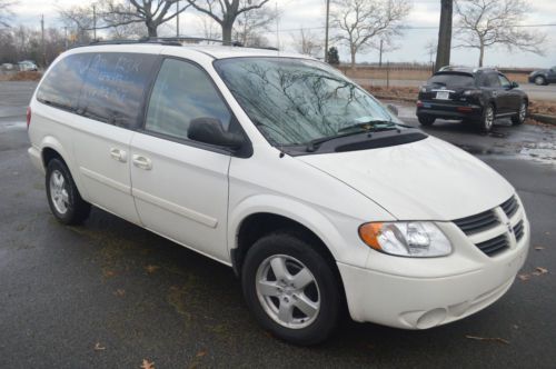 2006 dodge grand caravan sxt mini passenger van 4-door 3.8l