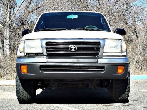 No reserve auction! 1998 toyota tacoma sr5 v6 4x4 no reserve auction!