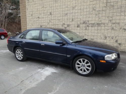 No reserve all power sunroof heated seats autocheck carfax no accidents serviced