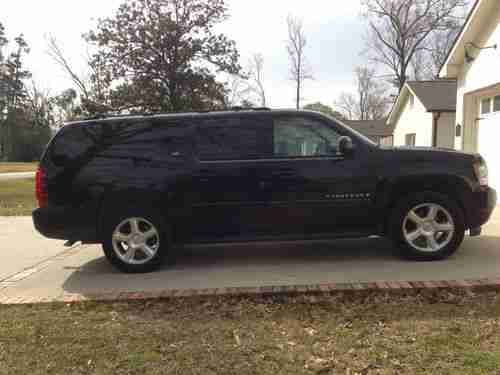 2007 Chevrolet Suburban 1500 LTZ Sport Utility 4-Door 5.3L, US $23,500.00, image 2