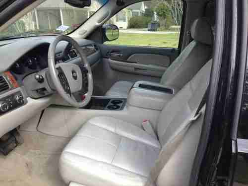 2007 Chevrolet Suburban 1500 LTZ Sport Utility 4-Door 5.3L, US $23,500.00, image 4