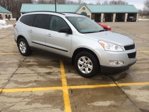 2011 silver chevrolet traverse ls awd sport utility 4-door 3.6l