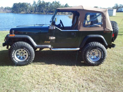 1995 jeep wrangler rio grande sport utility 2-door 2.5l