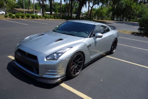 2012 nissan gt-r with 20k in extras