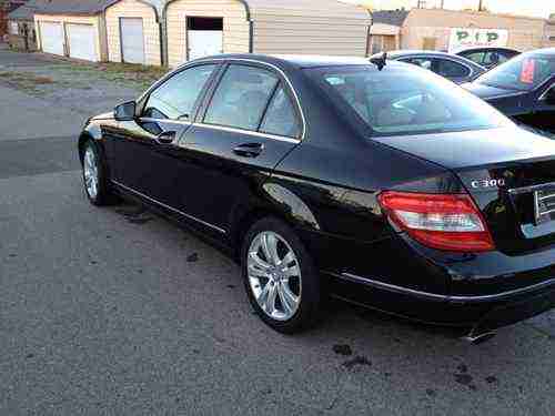 Mercedes-Benz C 300 No Reserve 35k Miles Runs and drives like new NR Black, image 6