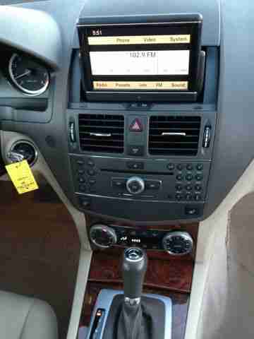 Mercedes-Benz C 300 No Reserve 35k Miles Runs and drives like new NR Black, image 10