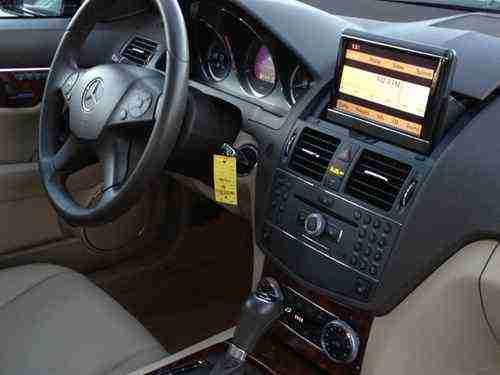 Mercedes-Benz C 300 No Reserve 35k Miles Runs and drives like new NR Black, image 15