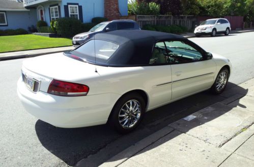 2002 chrysler sebring &#034;limited&#034; convertible, stone white, dark blue soft-top