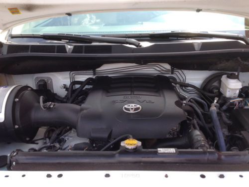 PERFECTIONIST OWNED, SUPER WHITE, TUNDRA 4X4 DOUBLE CAB 5.7L V8, US $29,900.00, image 4