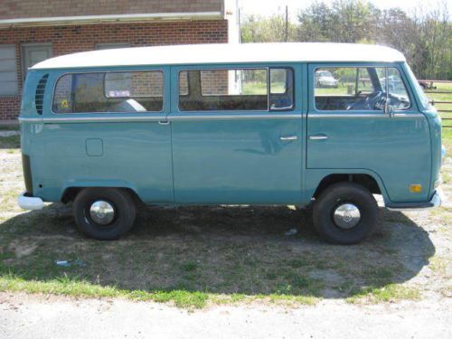 1971 volkswagen bus