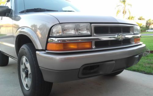 2003 chevrolet blazer ls sport utility 2-door 4.3l