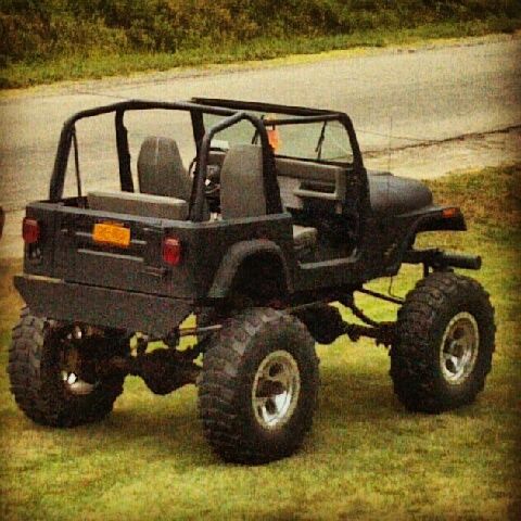 Jeep wrangler on 44s