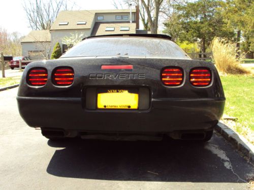 No reserve 1993 chevy corvette 40th anniversary edition *damaged*