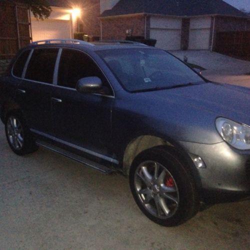 2004 porsche cayenne turbo 100k grey,  black leather, bose upgrade
