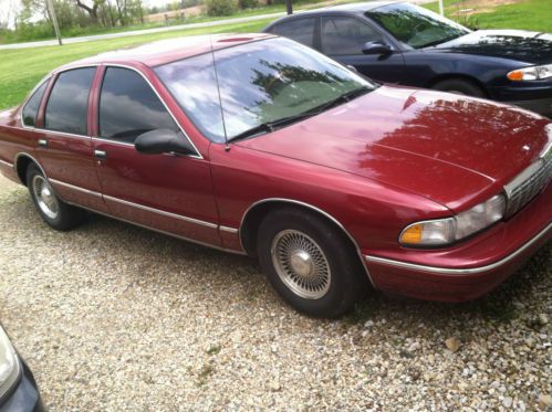 1996 chevrolet caprice *very clean* 5.7l v8 96,856 miles