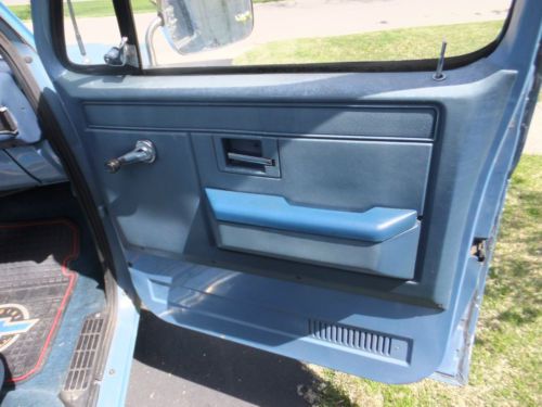 1985 Chevrolet C10 Pickup, image 8