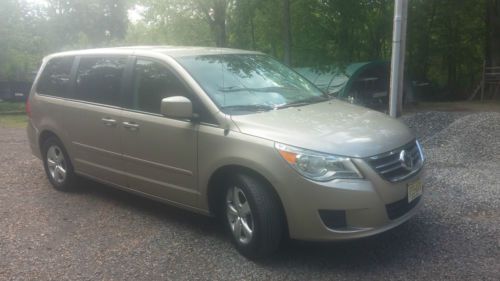 Volkswagen routan se