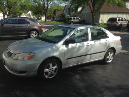 Low miles... 2005 toyota corolla ce with lot of upgrades