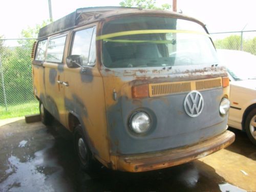 1976 volkswagon bus