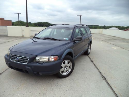 2001 volvo v70 x/c wagon 4-door 2.4l  brand new tires all around...