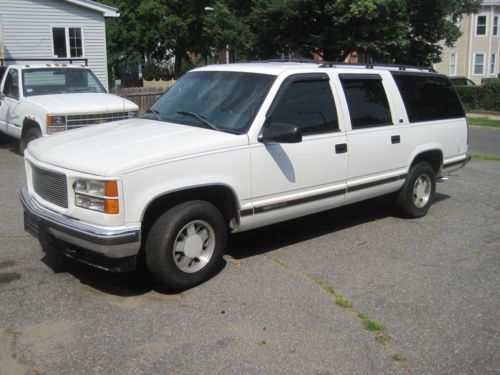 1996 gmc c1500 suburban sle newer engine and transmission no rust ever 2 wd