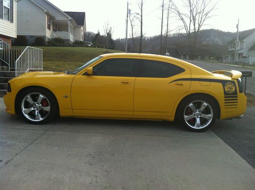 2007 dodge charger srt8 super bee yellow and black 6.1 liter hemi 50k miles