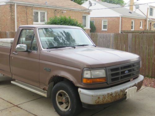 1992 Ford F-150 Custom Standard Cab Pickup 2-Door 4.9L Auto Trans. 133" WB, image 5