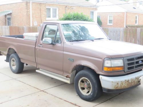 1992 Ford F-150 Custom Standard Cab Pickup 2-Door 4.9L Auto Trans. 133" WB, image 6