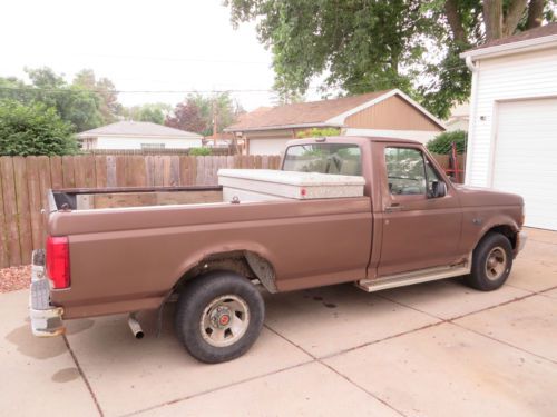 1992 Ford F-150 Custom Standard Cab Pickup 2-Door 4.9L Auto Trans. 133" WB, image 21