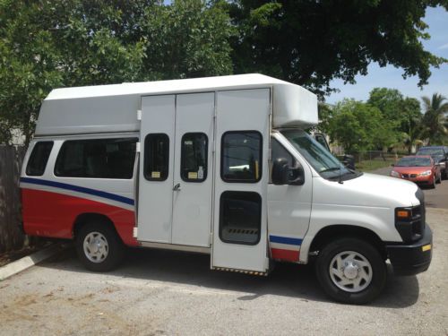 2009 ford e-series e-350 wheelchair van, wheelchair lift, handicapped van